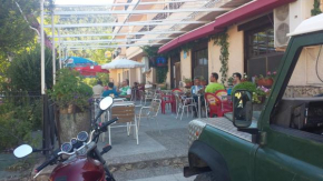Отель Hostal Restaurante Los Bronces  Риопар